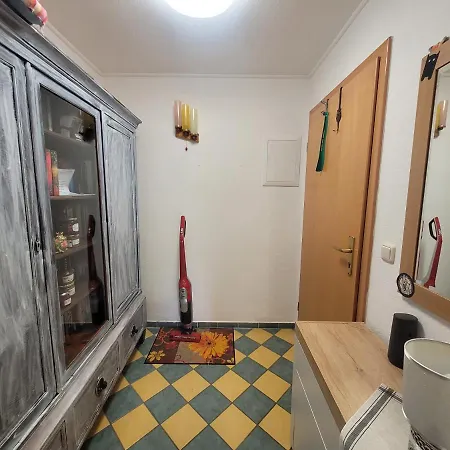 Apartment Schmidt Neu Sallenthin