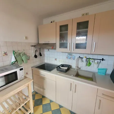 Und Ferienzimmer Schmidt * Neu Sallenthin