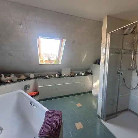 Und Ferienzimmer Schmidt * Neu Sallenthin